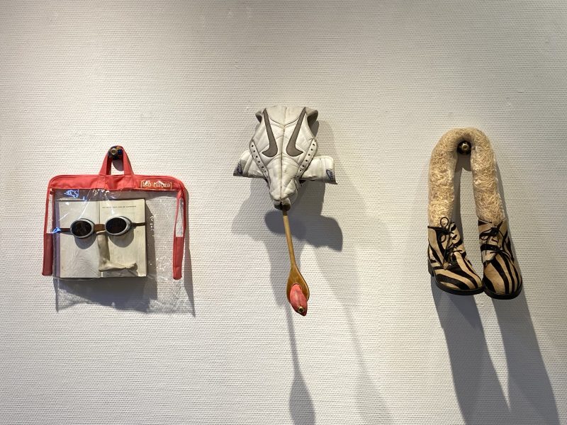 aus zuhause wandgarderobe